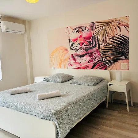 Spacieux, Climatisé, Quartier Calme, Proche Château, Le Cocon De Joy Apartamento