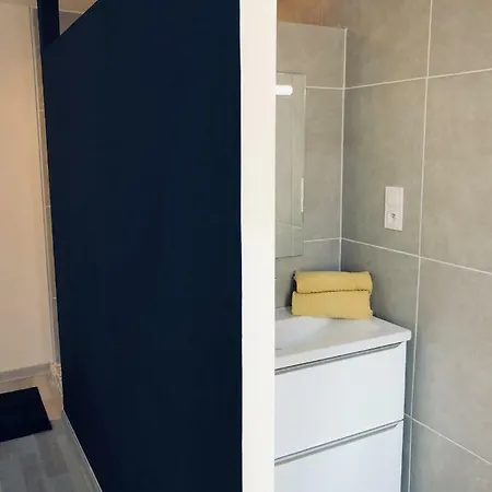 Apartamento Spacieux, Climatisé, Quartier Calme, Proche Château, Le Cocon De Joy